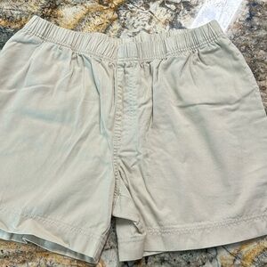 Men’s khaki colored chubby shorts, size large